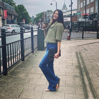 Lisa Snowdon feet photo thumbnail