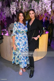 Lisa Snowdon feet photo thumbnail