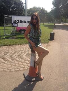 Lisa Snowdon feet photo thumbnail