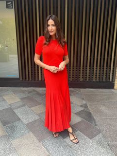 Lisa Snowdon feet photo thumbnail