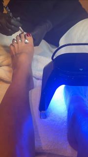 Lisa Snowdon feet photo thumbnail