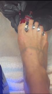 Lisa Snowdon feet photo thumbnail