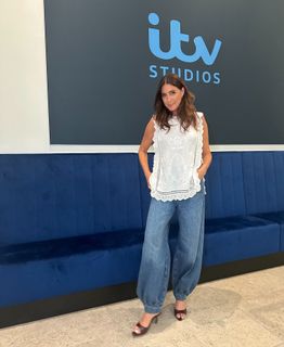Lisa Snowdon feet photo 7
