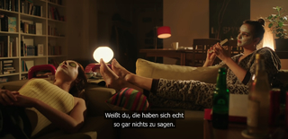 Lisa Vicari feet photo thumbnail