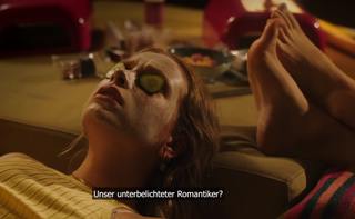 Lisa Vicari feet photo thumbnail