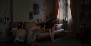 Lisa Vicari feet photo thumbnail