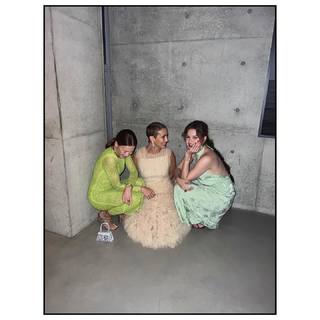 Lisa Vicari feet photo thumbnail