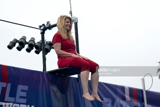 Lisa Whelchel feet photo thumbnail