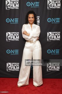 LisaRaye McCoy feet photo thumbnail