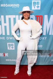 LisaRaye McCoy feet photo thumbnail