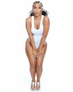 LisaRaye McCoy feet photo thumbnail