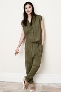 Liu Wen feet photo 3