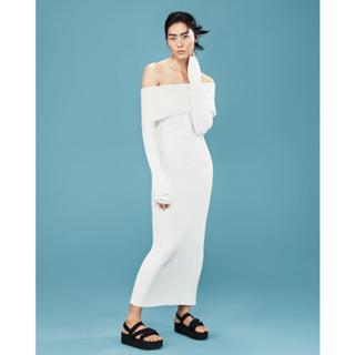 Liu Wen feet photo 2