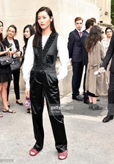 Liu Wen feet photo 17