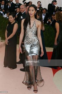 Liu Wen feet photo 9