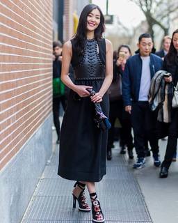 Liu Wen feet photo 15