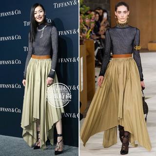 Liu Wen feet photo 6