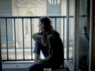 Liu Wen feet photo 5