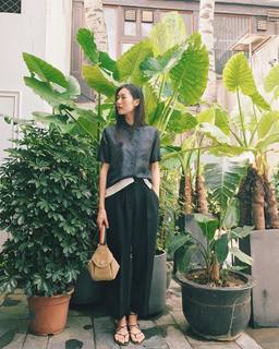 Liu Wen feet photo 3