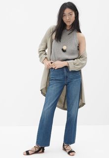 Liu Wen feet photo 3