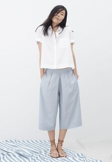 Liu Wen feet photo 2