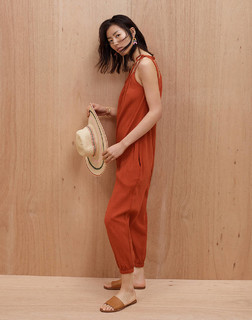 Liu Wen feet photo 3