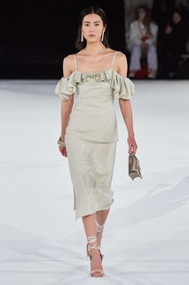 Liu Wen feet photo 7