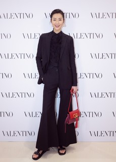 Liu Wen feet photo 16