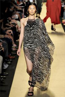 Liu Wen feet photo 10