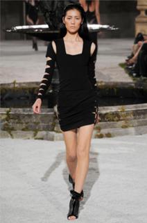 Liu Wen feet photo 9
