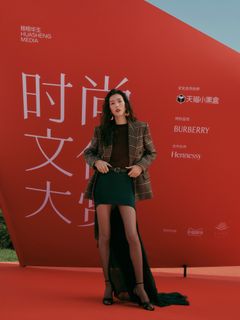 Liu Wen feet photo 20