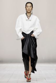 Liu Wen feet photo 9
