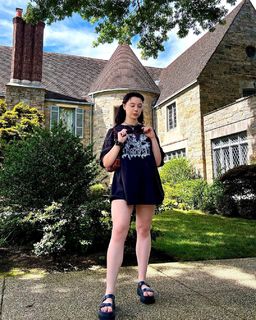 Liv Bevan feet photo 19