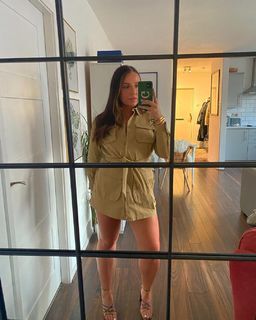 Liv Grimshaw feet photo 3