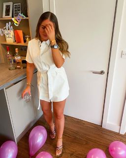 Liv Grimshaw feet photo 1
