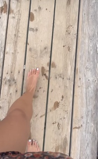 Liv Grimshaw feet photo 10