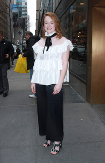 Liv Hewson feet photo 2