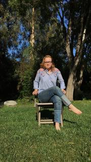 Liv Hewson feet photo 17