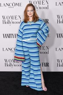 Liv Hewson feet photo 3