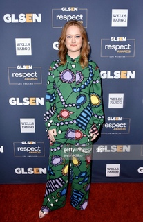 Liv Hewson feet photo 17