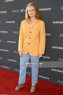 Liv Hewson feet photo 13
