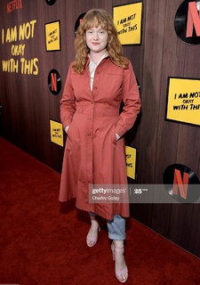 Liv Hewson feet photo 12