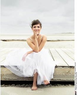 Liv Lisa Fries feet photo thumbnail