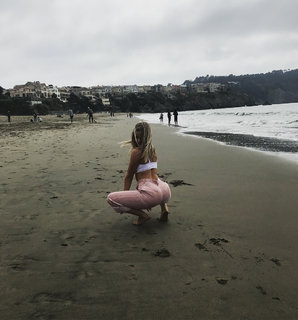 Liv Swearingen feet photo 1