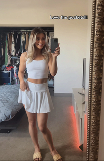 Liv Swearingen feet photo 11