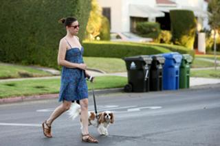 Liv Tyler feet photo thumbnail