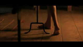 Liv Tyler feet photo thumbnail