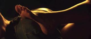 Liv Tyler feet photo thumbnail