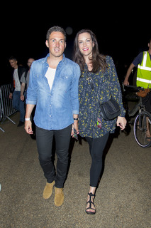 Liv Tyler feet photo thumbnail