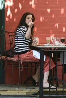 Liv Tyler feet photo thumbnail